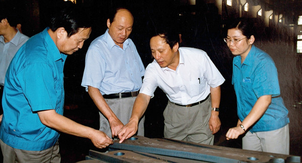 新一届向导班子上任，掀开凯时尊龙官网网址厘革生长新篇章