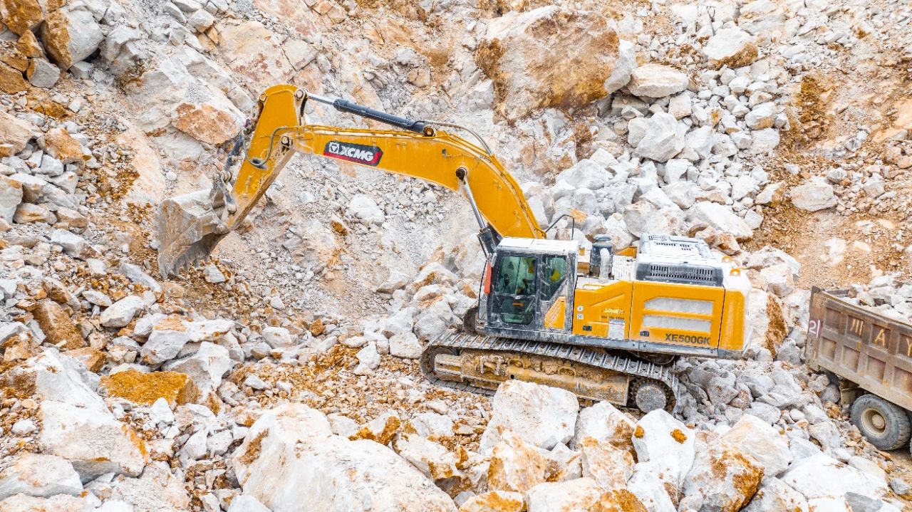 有XE500GK“坐镇”矿山，让我在事业生长上更有底气！